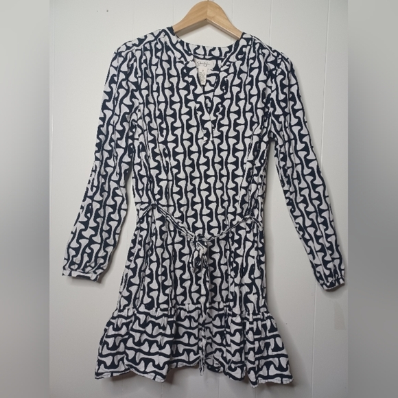 Black and White Patterned Dress - Picture 12 of 14